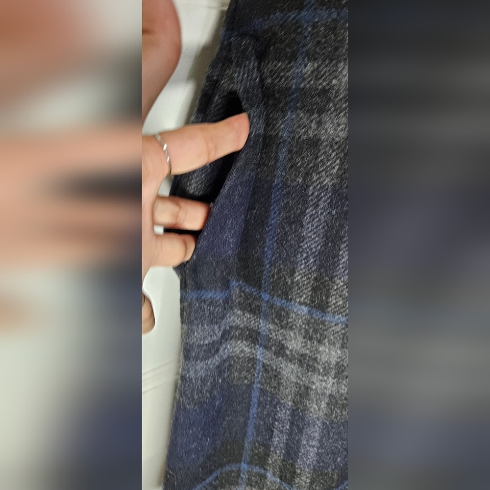 Uniqlo Blue/Grey Plaid Wool Blend Mini Skirt with Pockets Size 2 - Picture 5 of 7